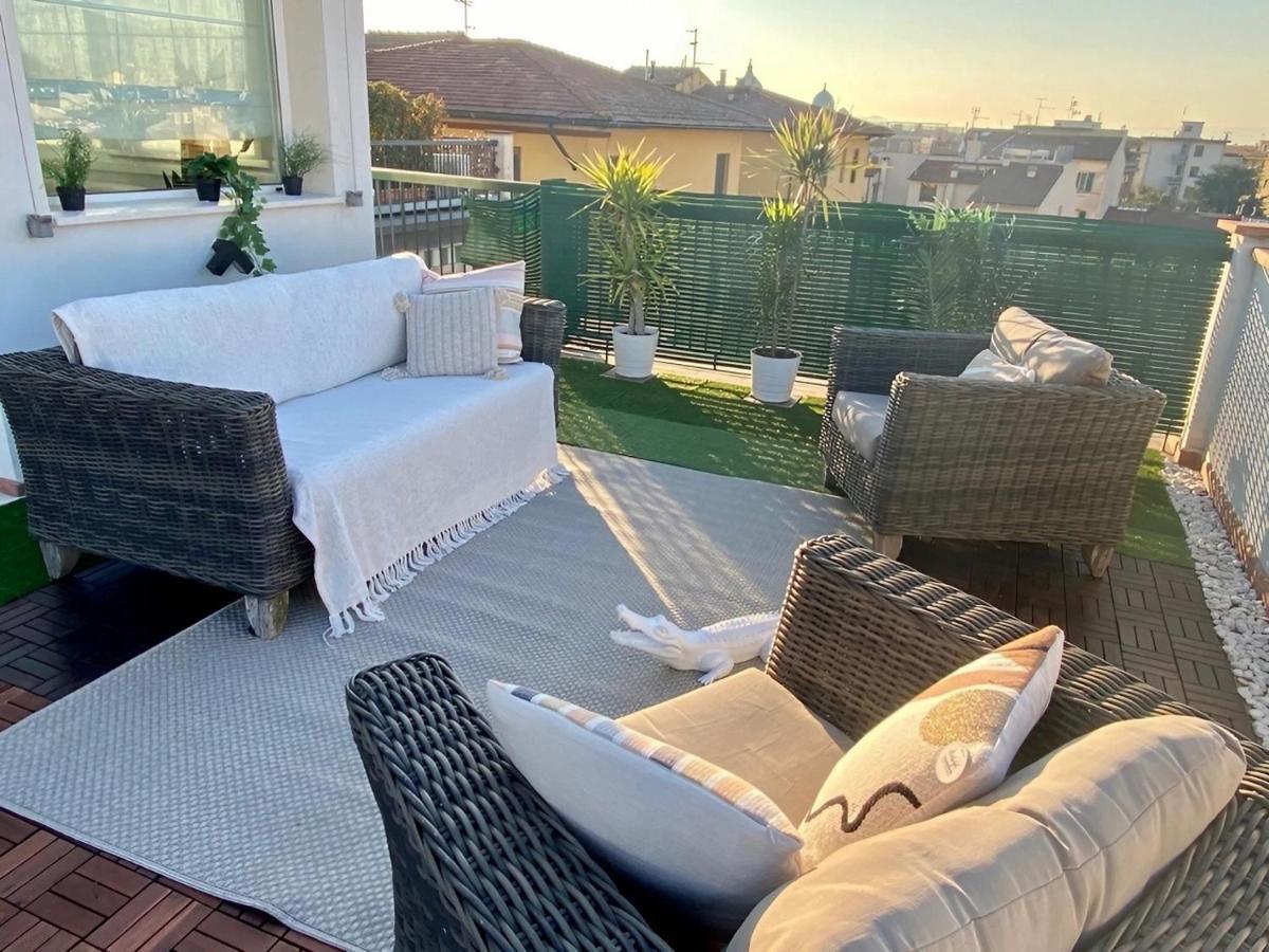 Apartamento Rilassante Superattico Con Viste Sulle Coline E Jacuzzi - Perfetta Fuga Romantica Florencia